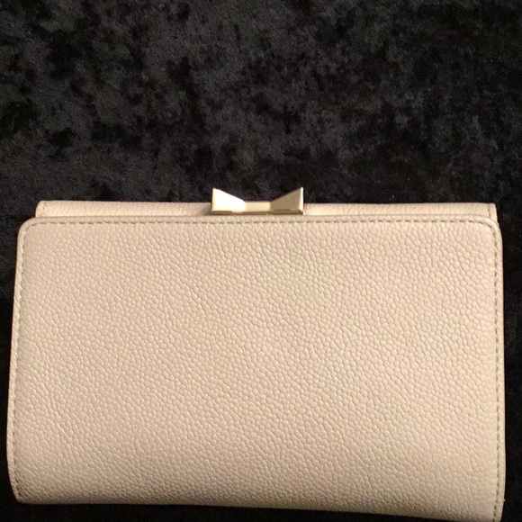 Kate Spade leather clutch wallet - Picture 6 of 8